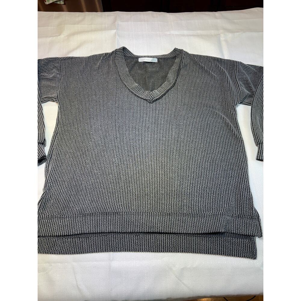 Altar'd State Layne Gray Oversized Ribbed Top Size S - Picture 3 of 10